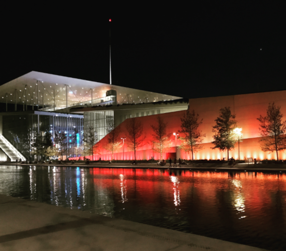 GREEK NATIONAL OPERA © Wikimedia Commons